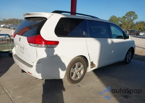 2012 Toyota Sienna Le V6 8 Passenger from USA, damaged, VIN 5TDKK3DC0CS194913